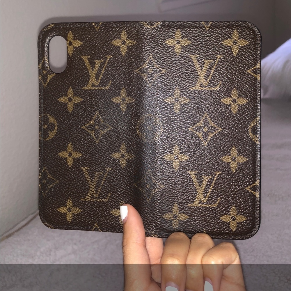 Authentic Luis Vuitton Iphone 10 Case SOLD🔴